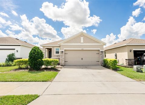 Photo of 5255 Sunshine Drive, Wildwood, FL 34785 (MLS # O6347379)