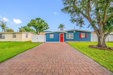 Photo of 6563 65th Avenue N, Pinellas Park, FL 33781 (MLS # TB8399755)