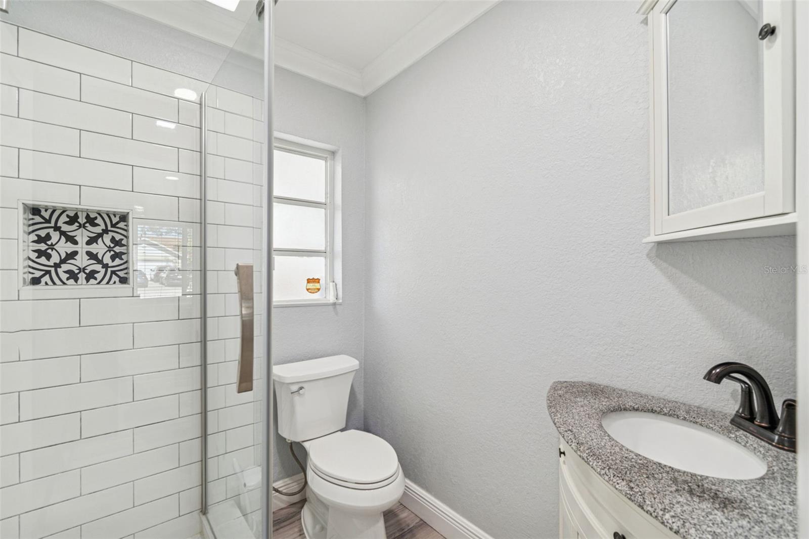 SILVER LAKE ESTATES - Residential