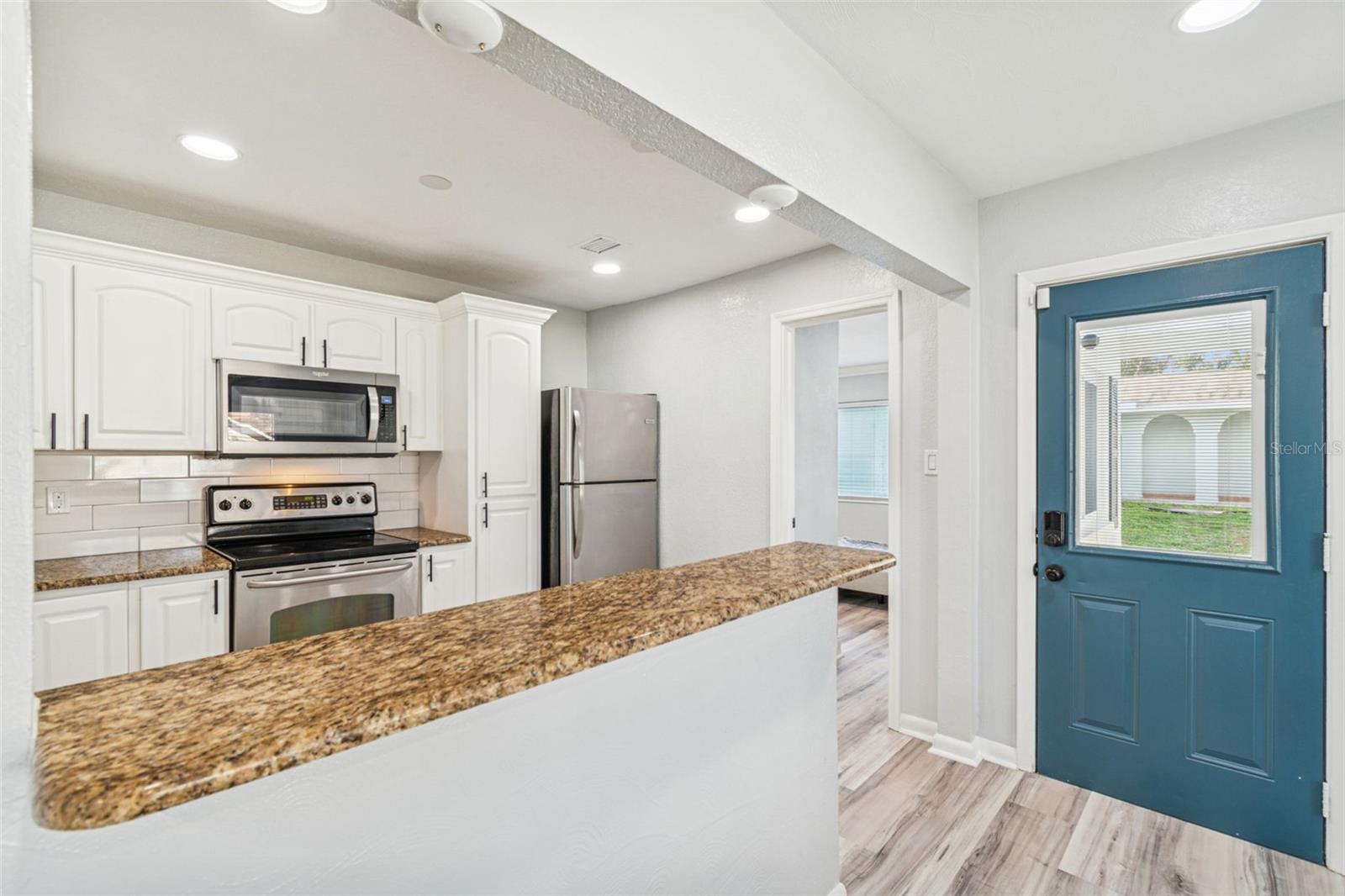 SILVER LAKE ESTATES - Residential