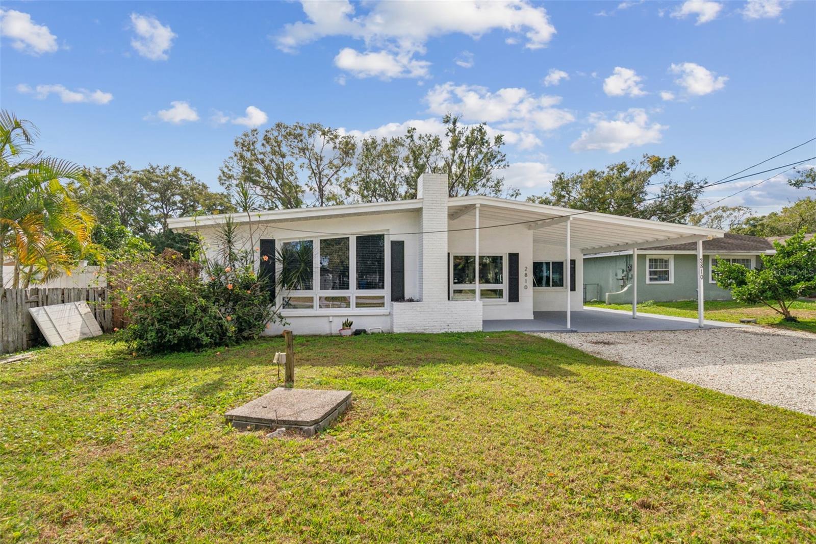 SILVER LAKE ESTATES - Residential