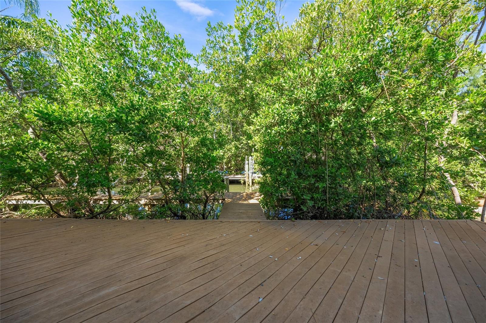 SLEEPY LAGOON PARK - Residential