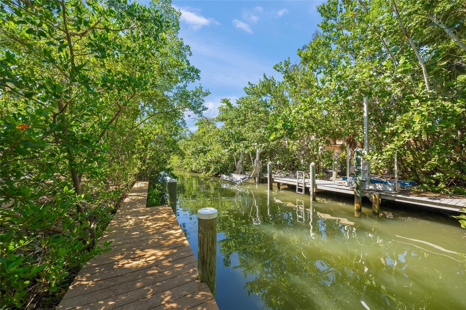 SLEEPY LAGOON PARK - Residential