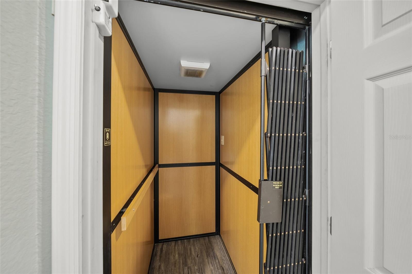 SLEEPY LAGOON PARK - Residential