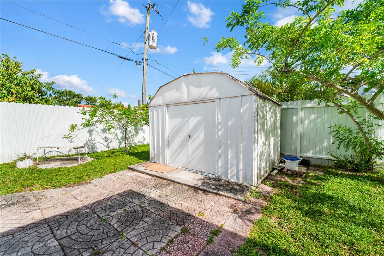 PALM SPGS LAKES ADD 2 - Residential