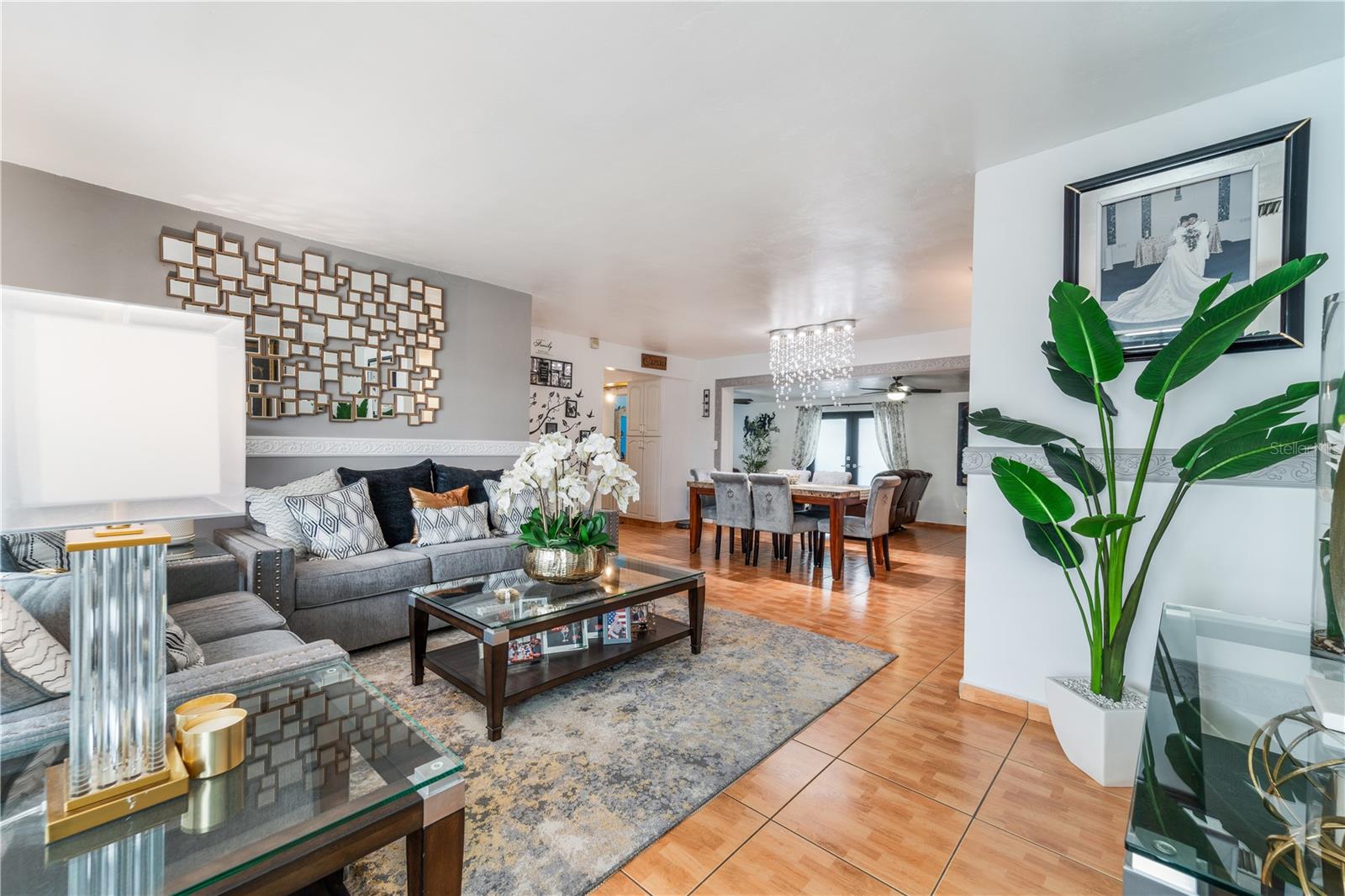 PALM SPGS LAKES ADD 2 - Residential