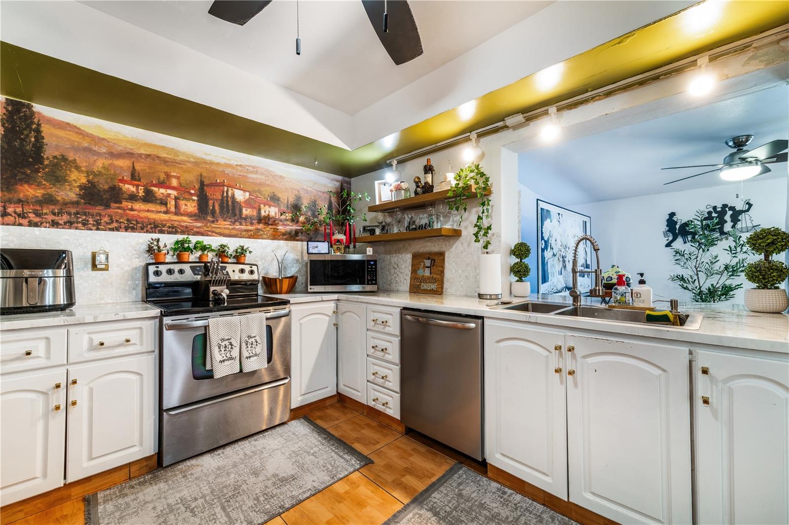 PALM SPGS LAKES ADD 2 - Residential