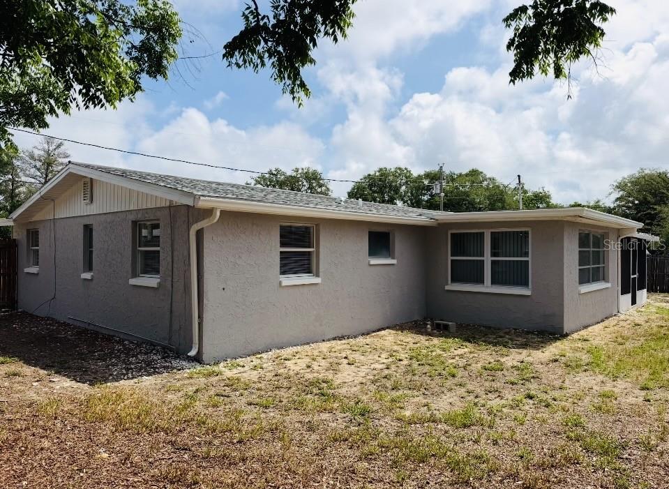 COUNTRY CLUB ESTATES - Residential