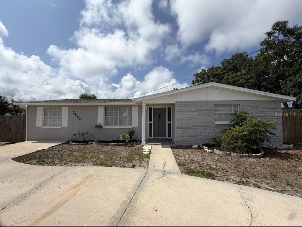 Photo of 7412 University Drive, Hudson, FL 34667 (MLS # TB8508898)