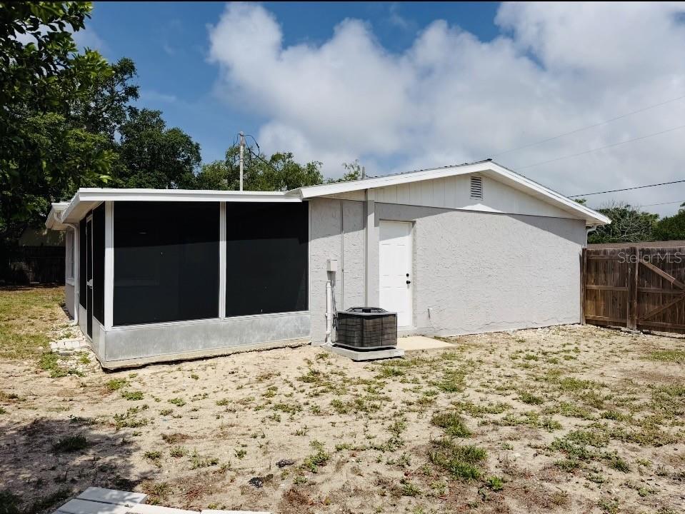 COUNTRY CLUB ESTATES - Residential