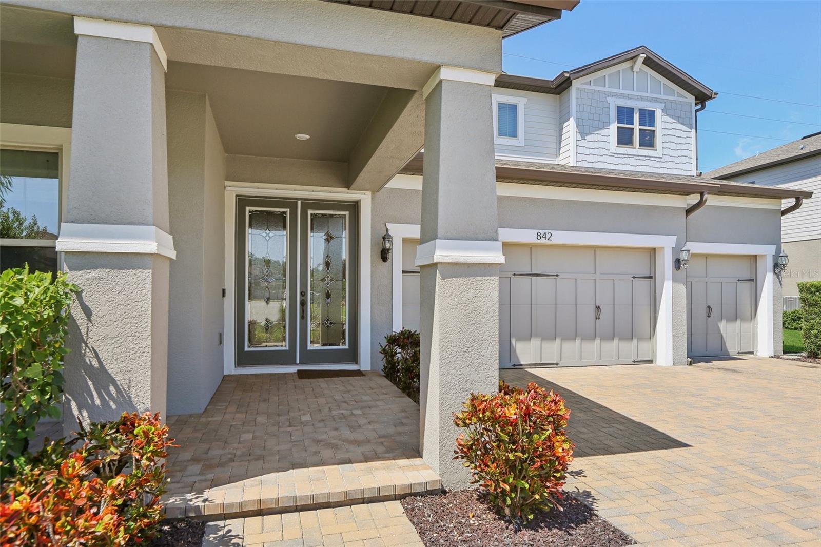 842 FOREST GLEN COURT