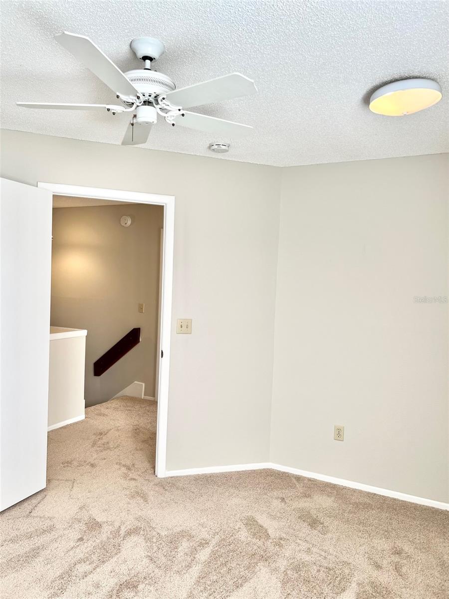 LAKEWOOD AT THE CROSSINGS UNIT 2 - Residential Lease