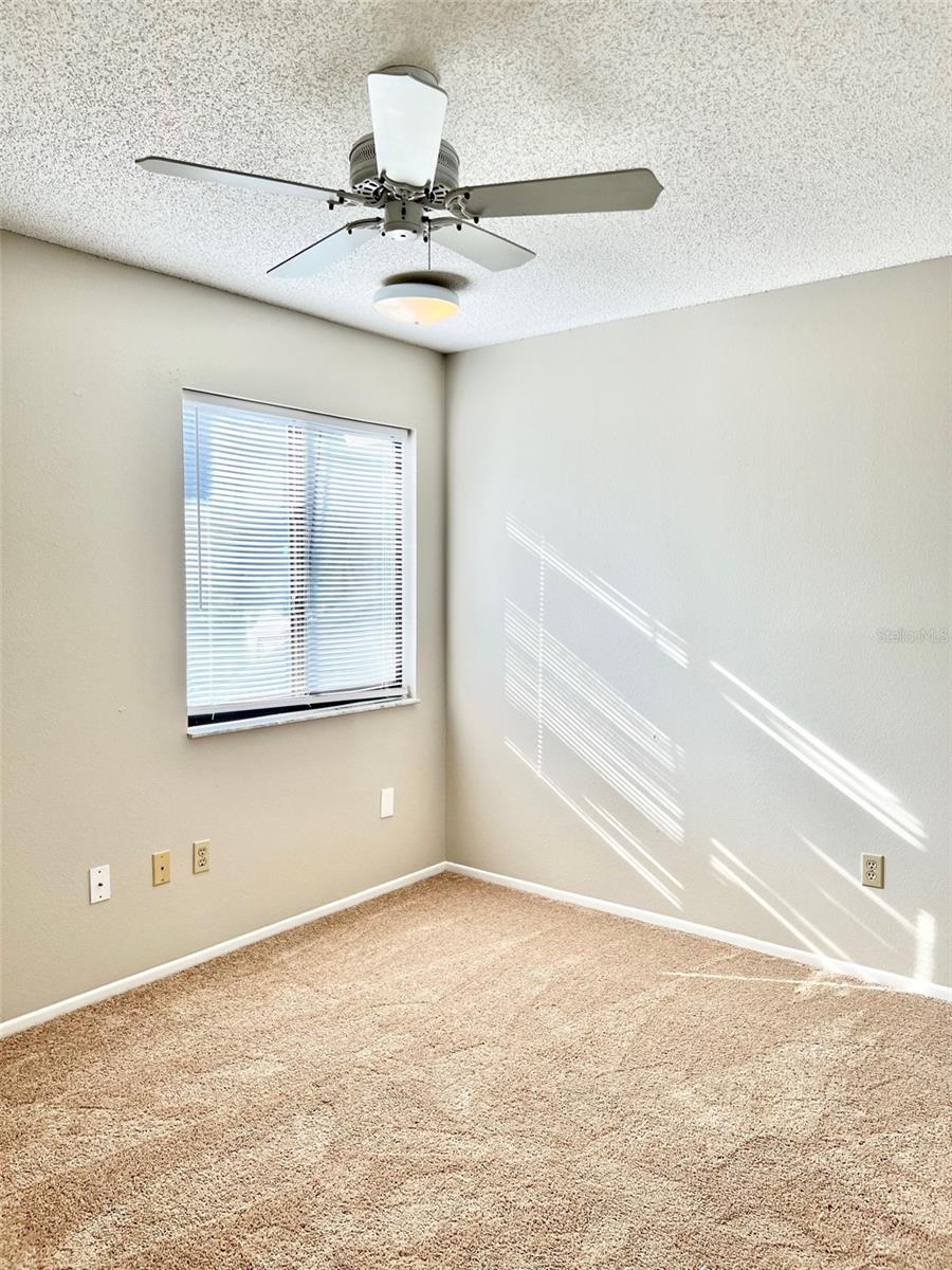 LAKEWOOD AT THE CROSSINGS UNIT 2 - Residential Lease