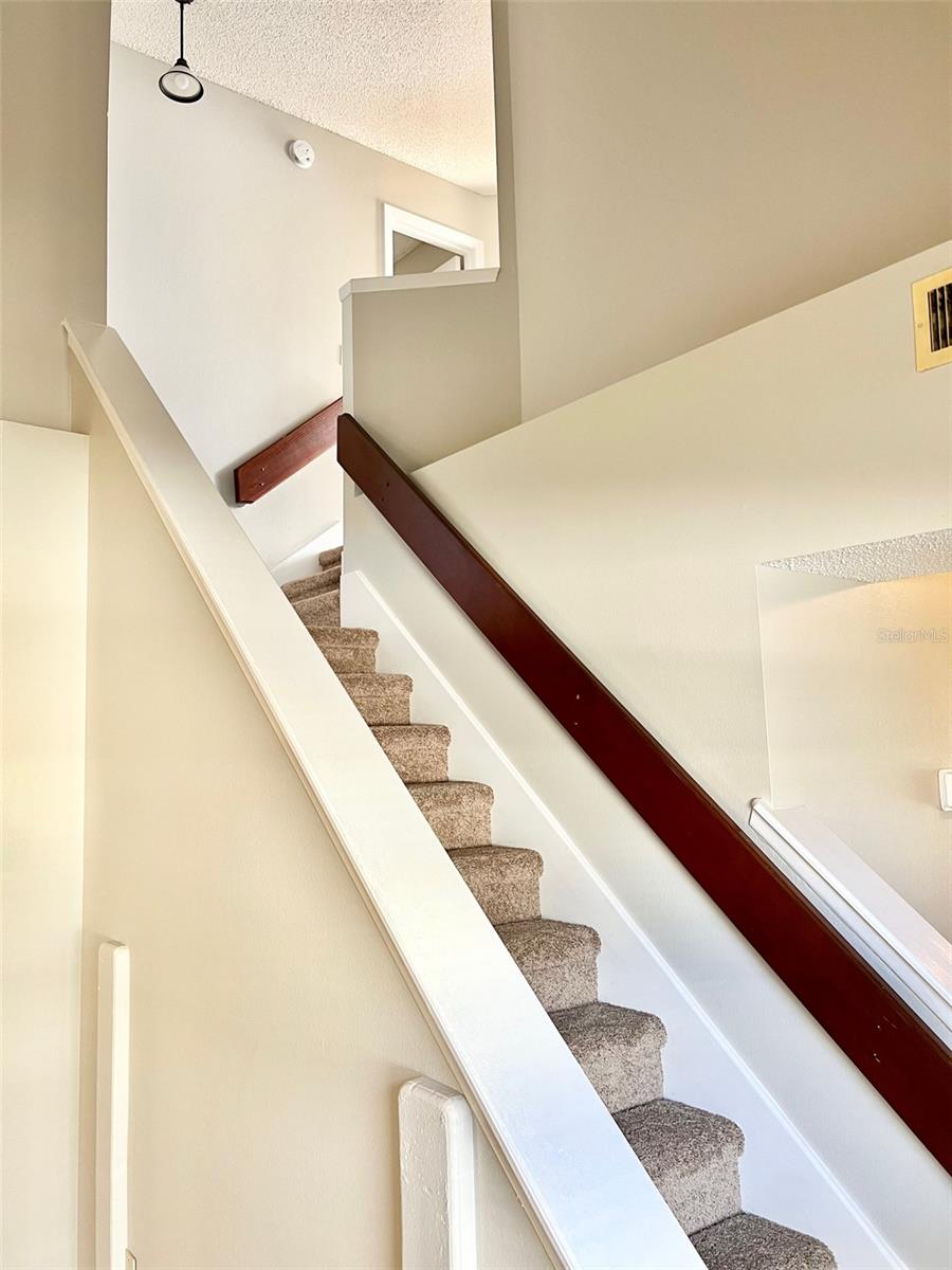 LAKEWOOD AT THE CROSSINGS UNIT 2 - Residential Lease