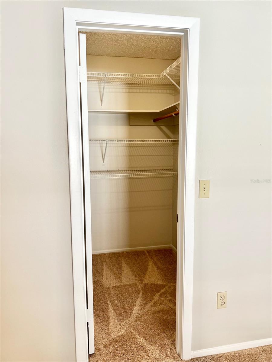 LAKEWOOD AT THE CROSSINGS UNIT 2 - Residential Lease