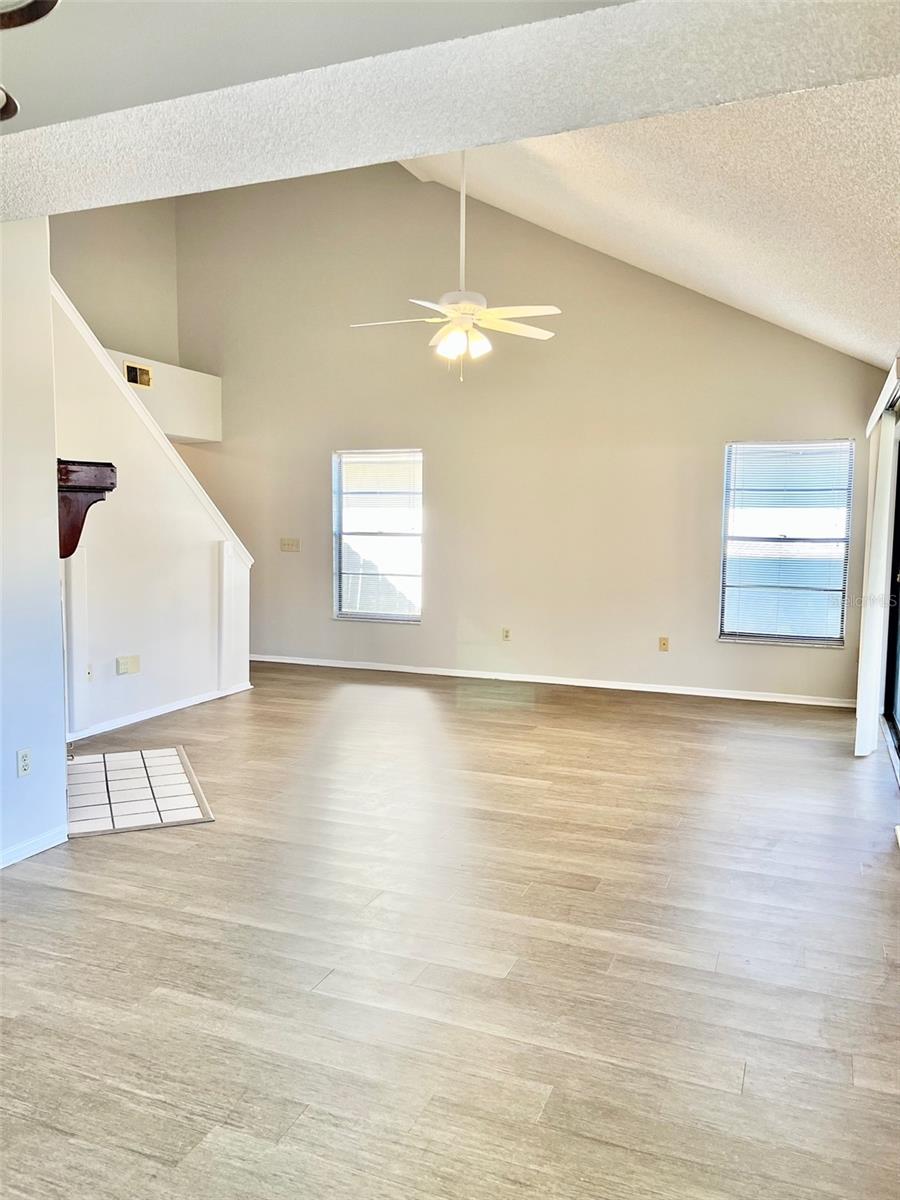 LAKEWOOD AT THE CROSSINGS UNIT 2 - Residential Lease