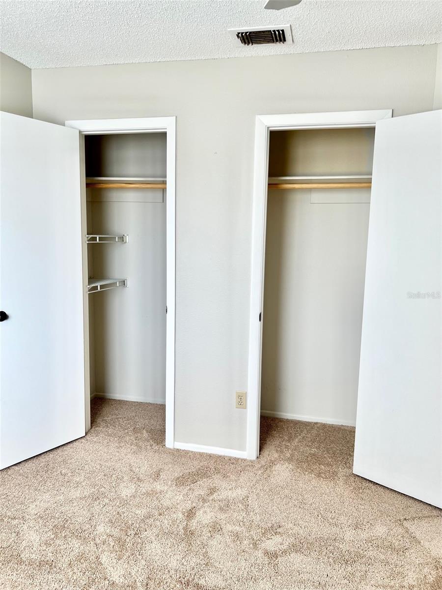 LAKEWOOD AT THE CROSSINGS UNIT 2 - Residential Lease