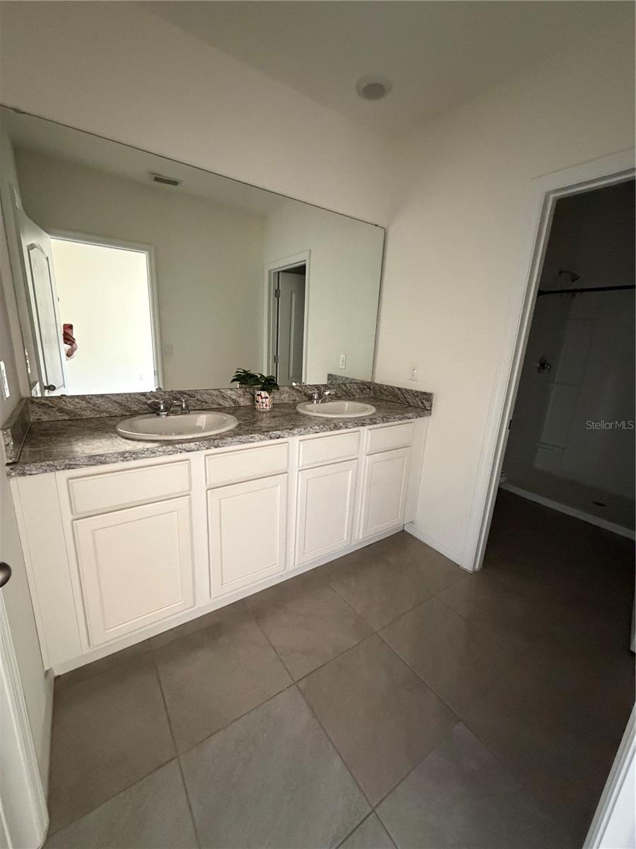 FELTRIM RESERVE - Residential Lease