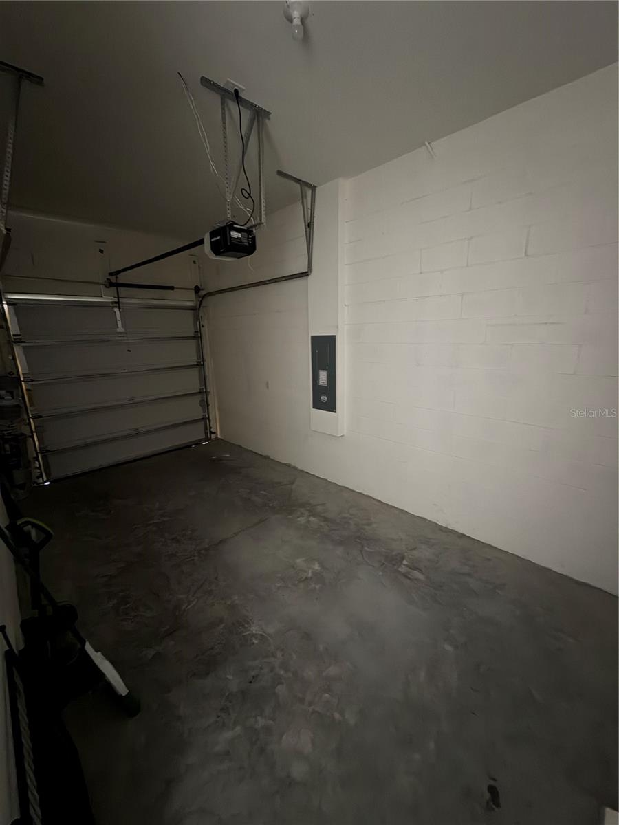 FELTRIM RESERVE - Residential Lease