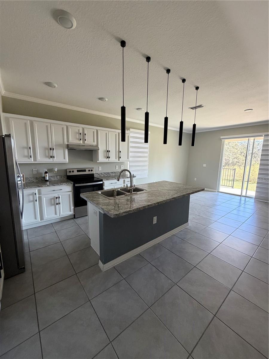 FELTRIM RESERVE - Residential Lease