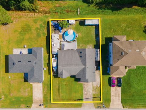 A home in DELTONA