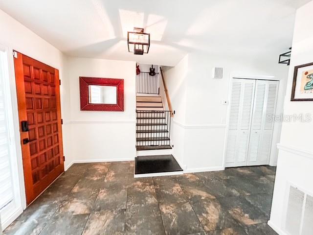 945 COLLEGE HILL DRIVE