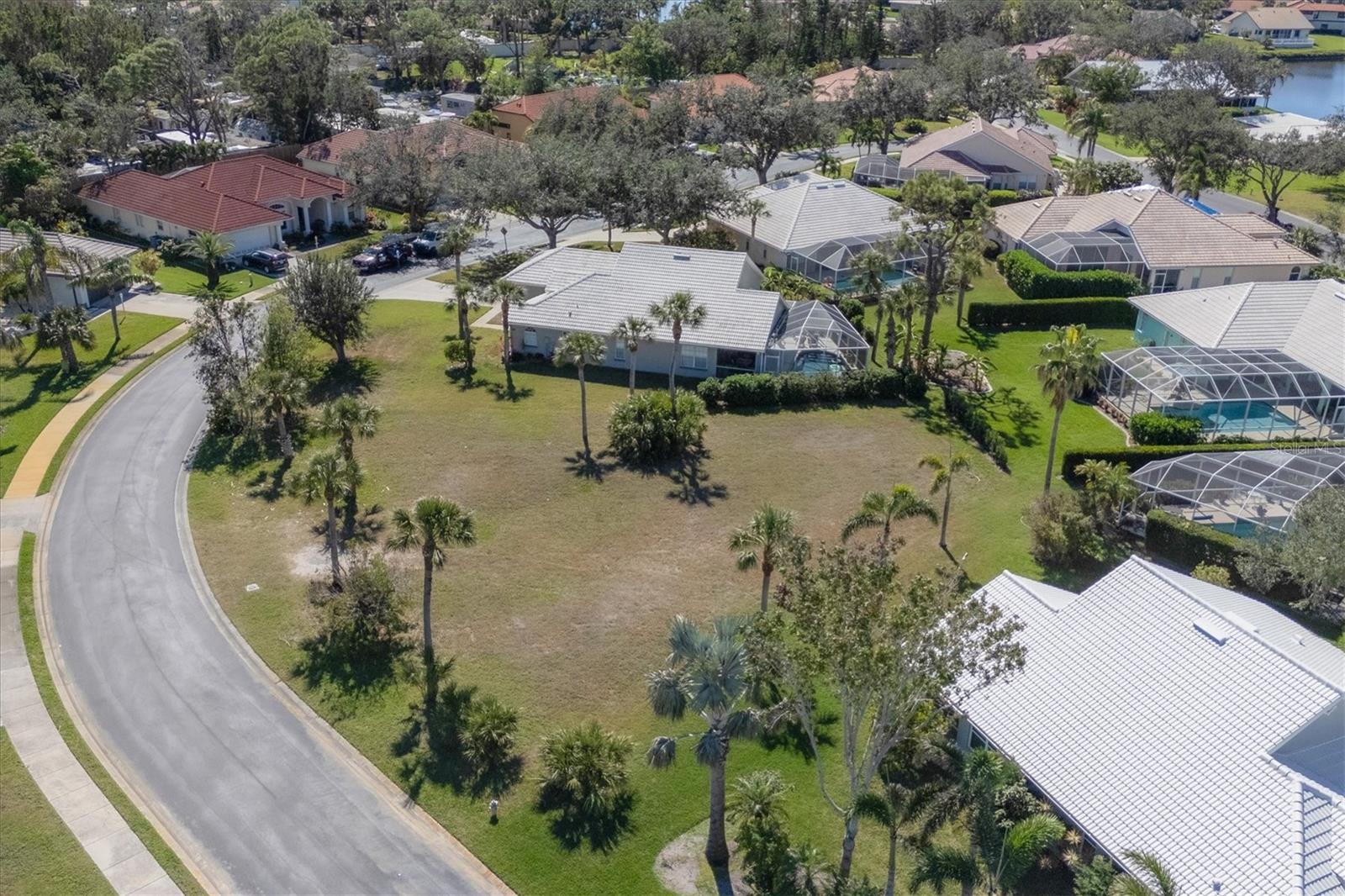 NOKOMIS OAKS - Land