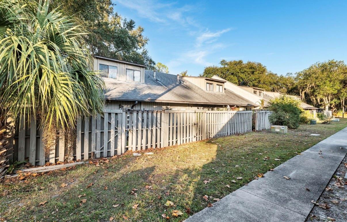 LAS PAMPAS - Residential