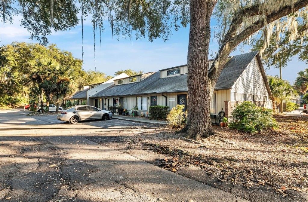 Photo of 3468 NW 37th Avenue, Gainesville, FL 32605 (MLS # GC535876)