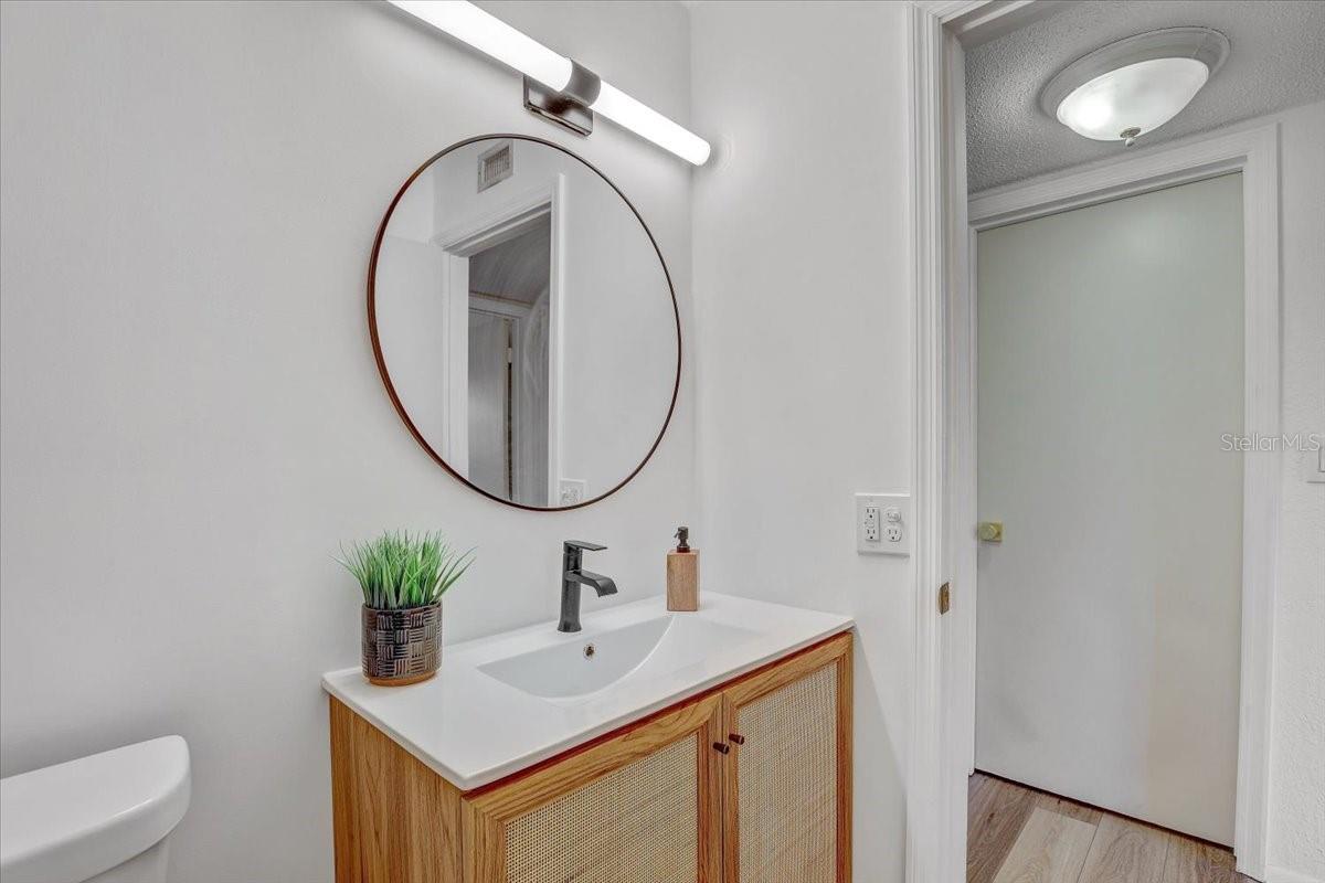 GATEWAY BY THE BAY CONDO - Residential Lease