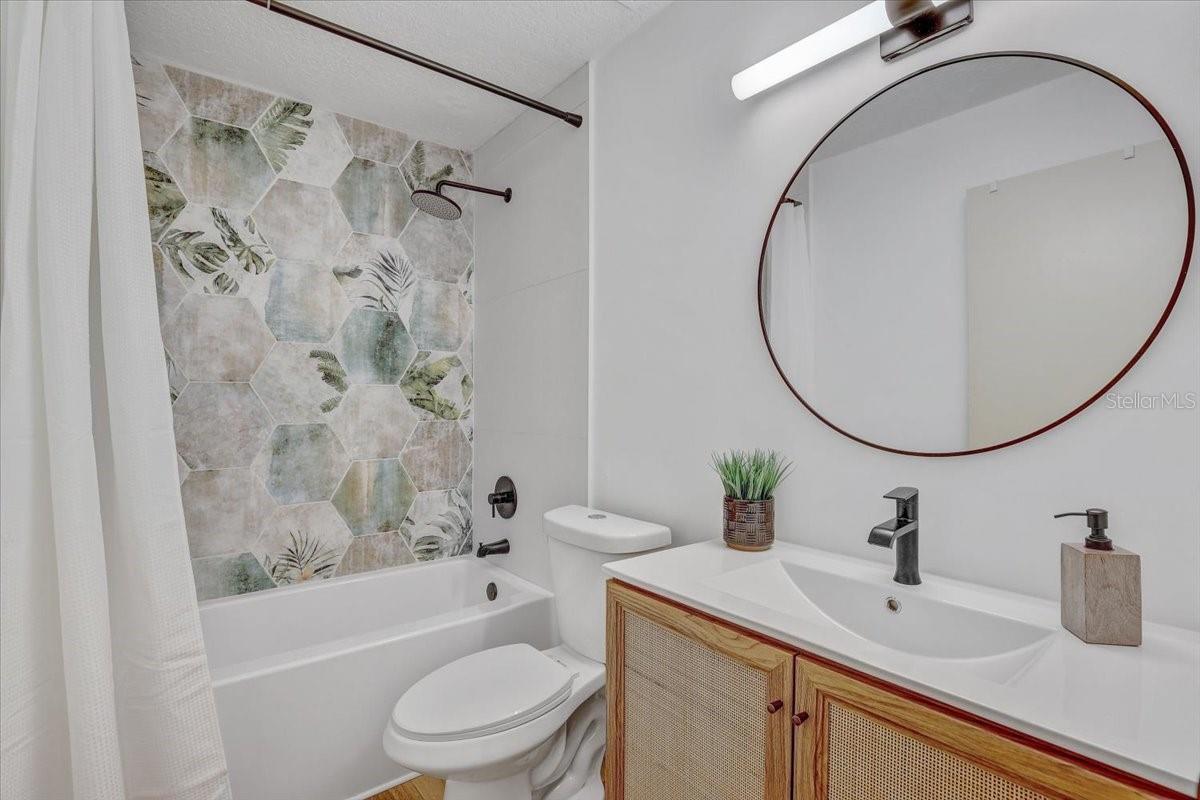 GATEWAY BY THE BAY CONDO - Residential Lease