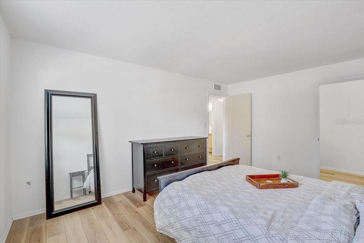 GATEWAY BY THE BAY CONDO - Residential Lease