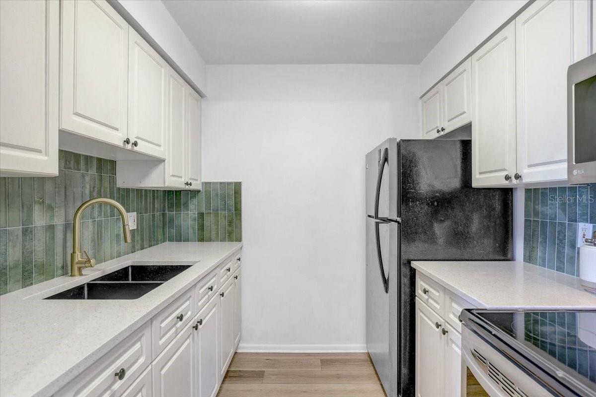 GATEWAY BY THE BAY CONDO - Residential Lease