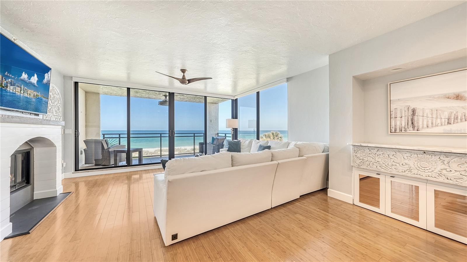 PELICAN HARBOUR & BEACH CLUB AMD - Residential