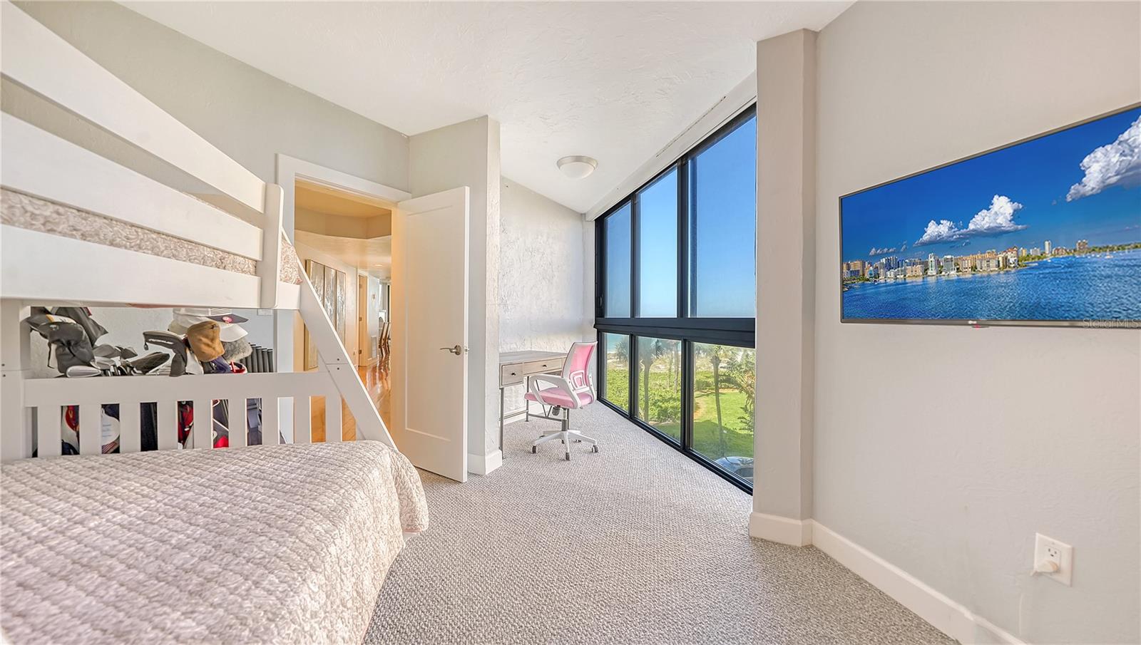 PELICAN HARBOUR & BEACH CLUB AMD - Residential