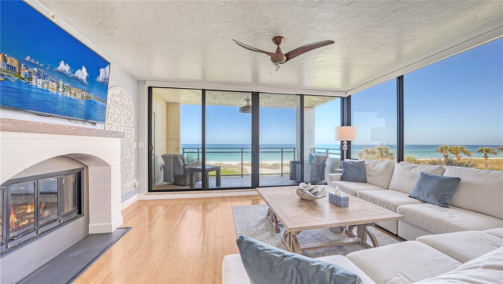 PELICAN HARBOUR & BEACH CLUB AMD - Residential