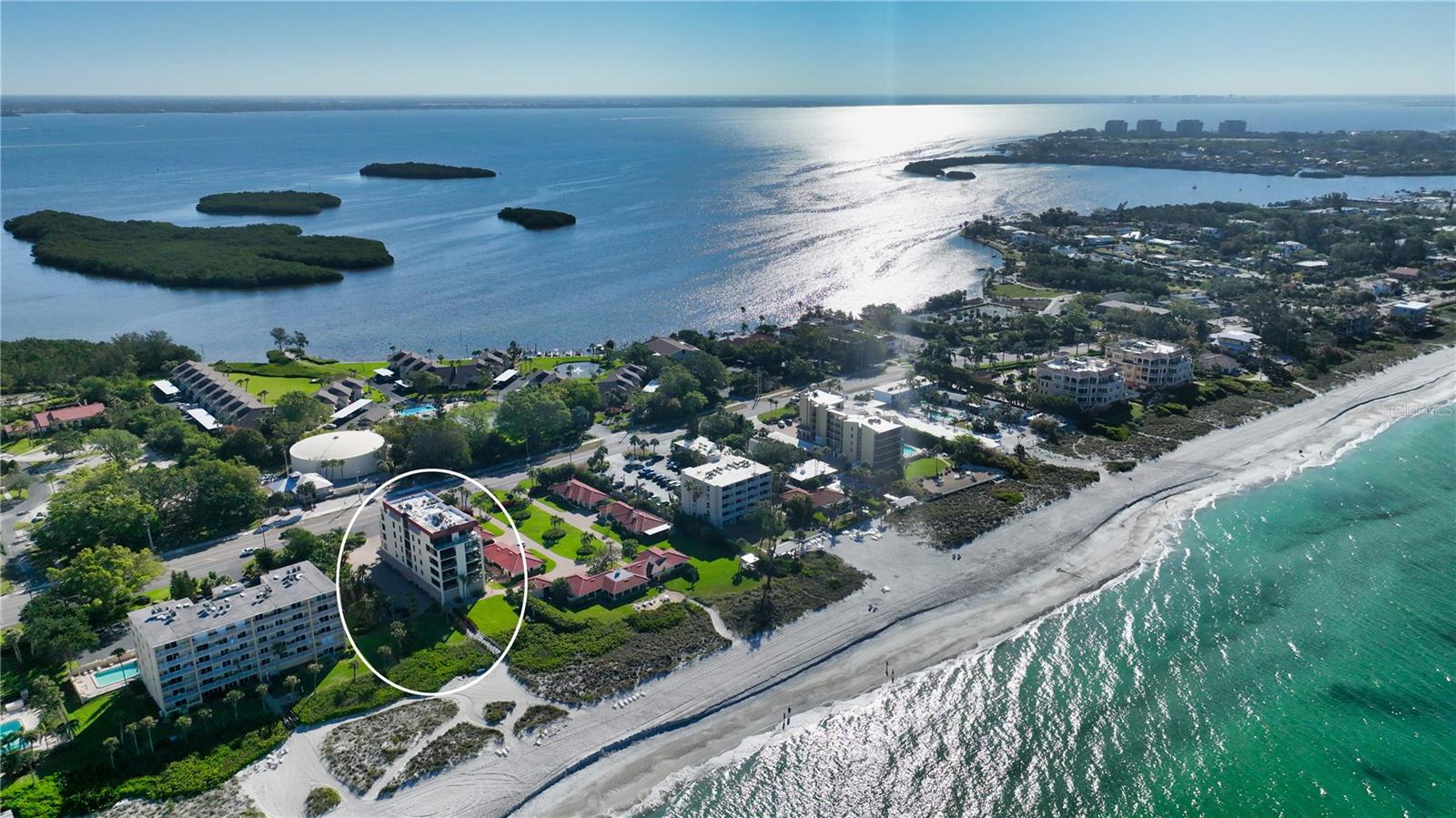 PELICAN HARBOUR & BEACH CLUB AMD - Residential