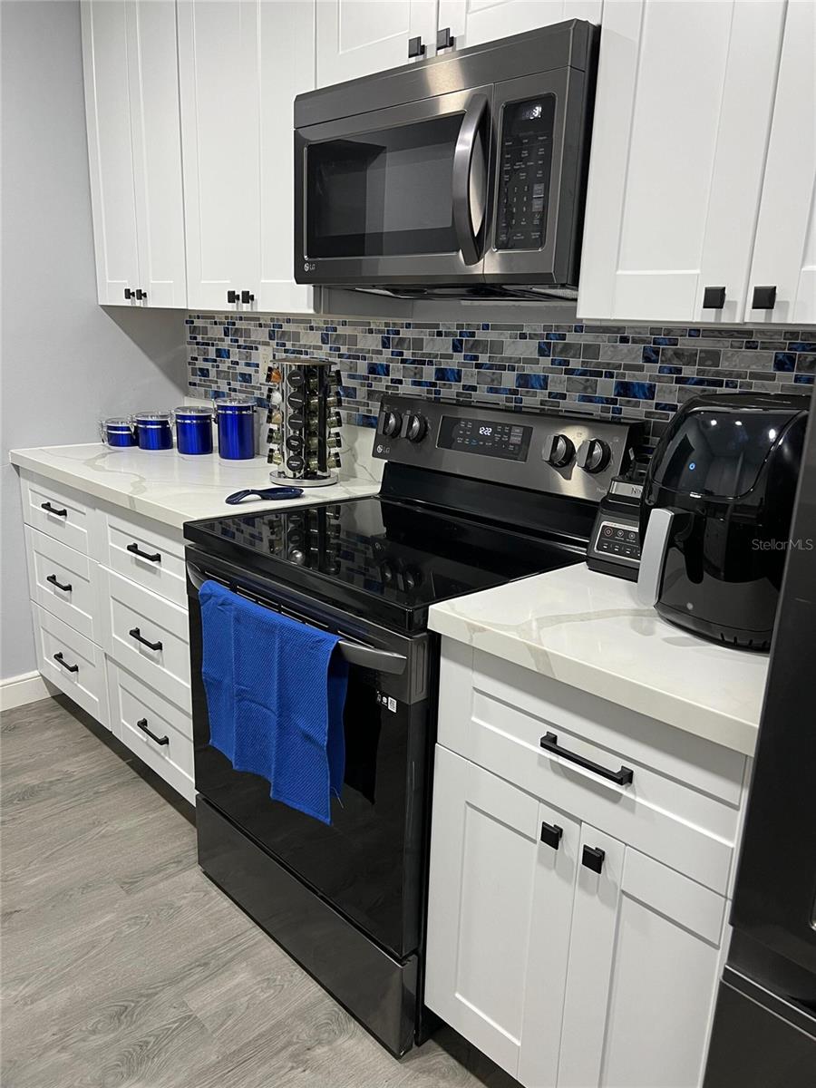 BIVENS LAKE ESTATE S - Residential