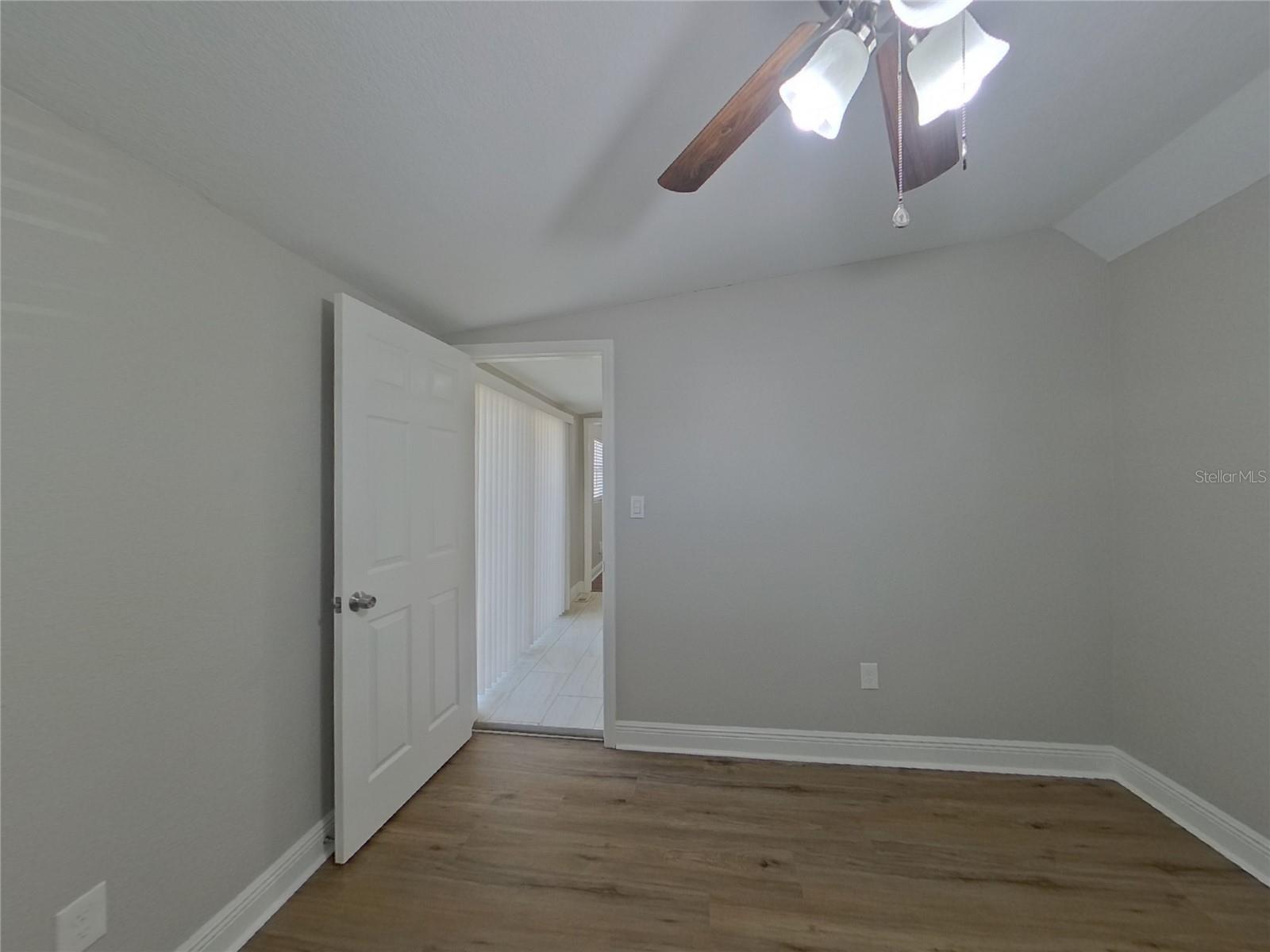 LAUGHNERS SUB - Residential Lease