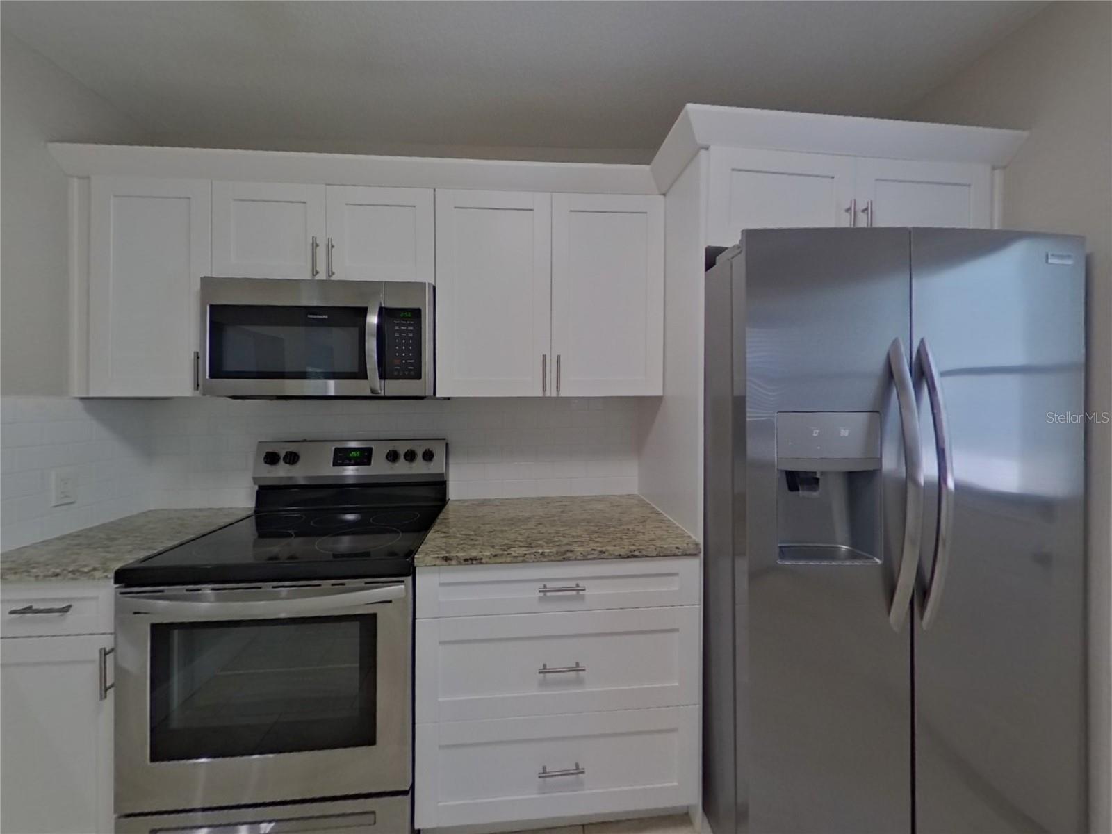 LAUGHNERS SUB - Residential Lease