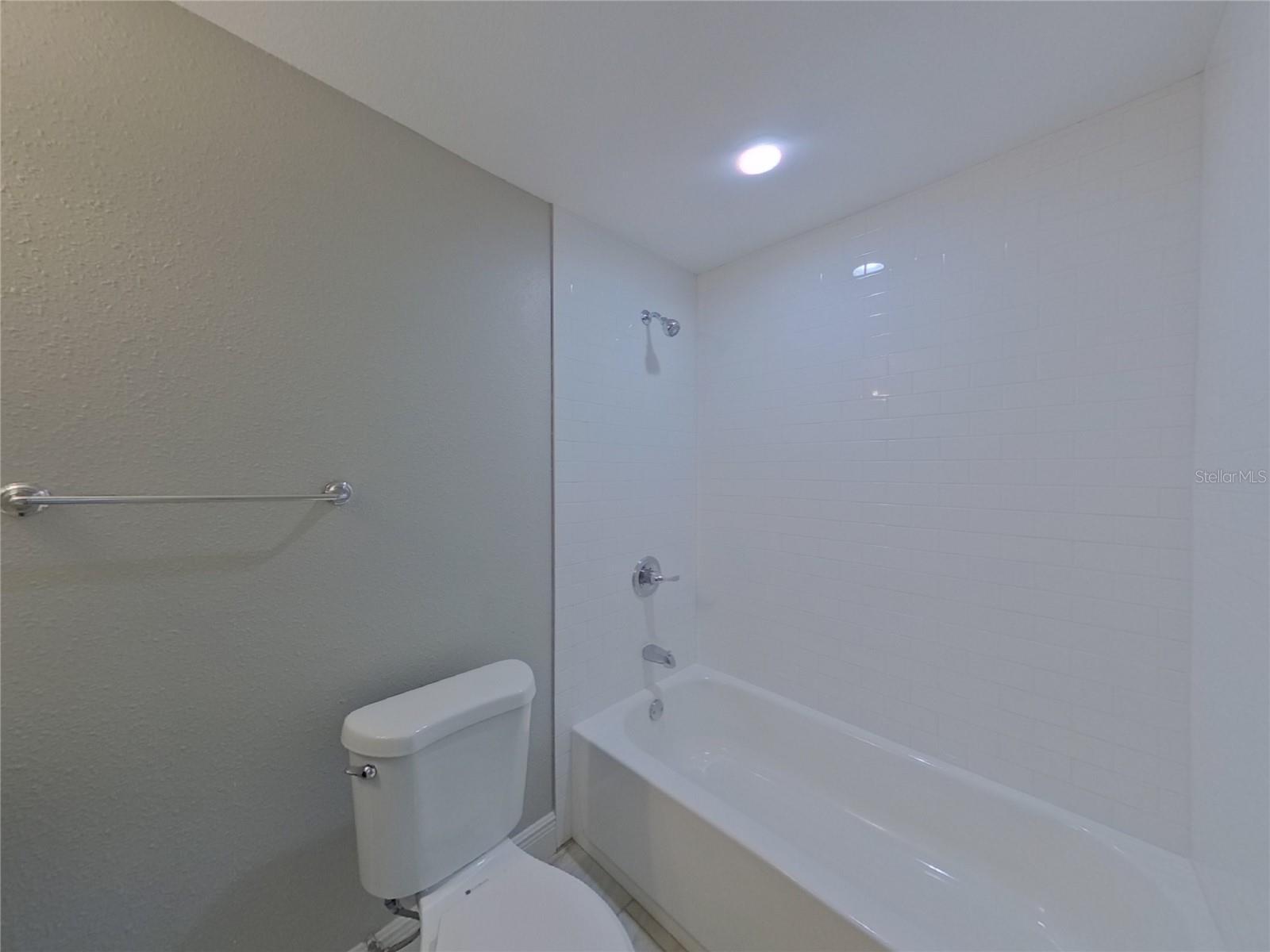 LAUGHNERS SUB - Residential Lease