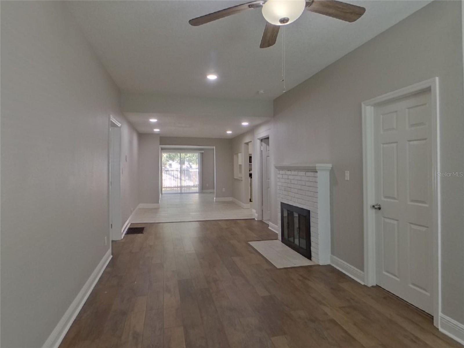 LAUGHNERS SUB - Residential Lease