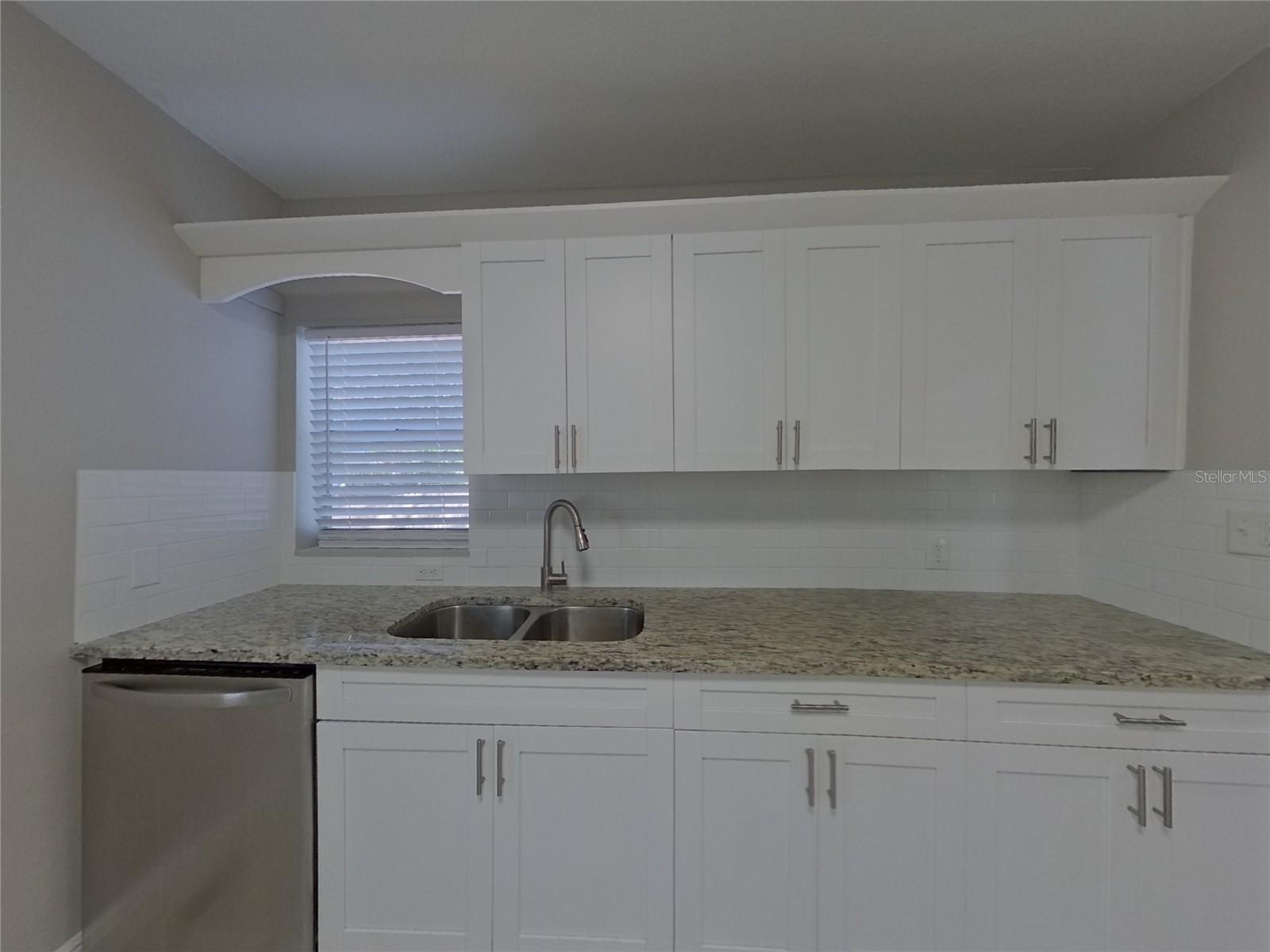 LAUGHNERS SUB - Residential Lease