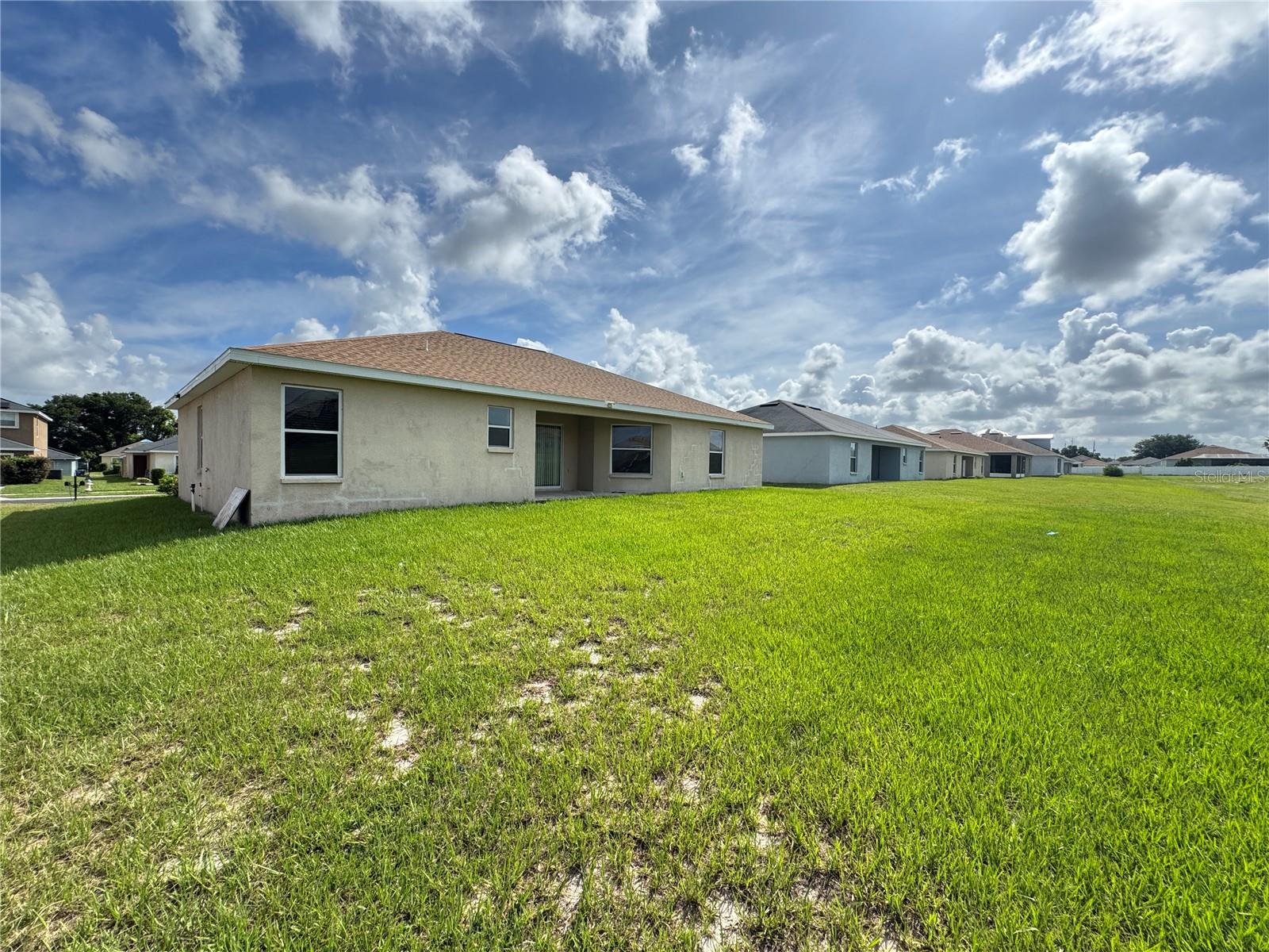 4876 SUMMERFIELD CIRCLE
