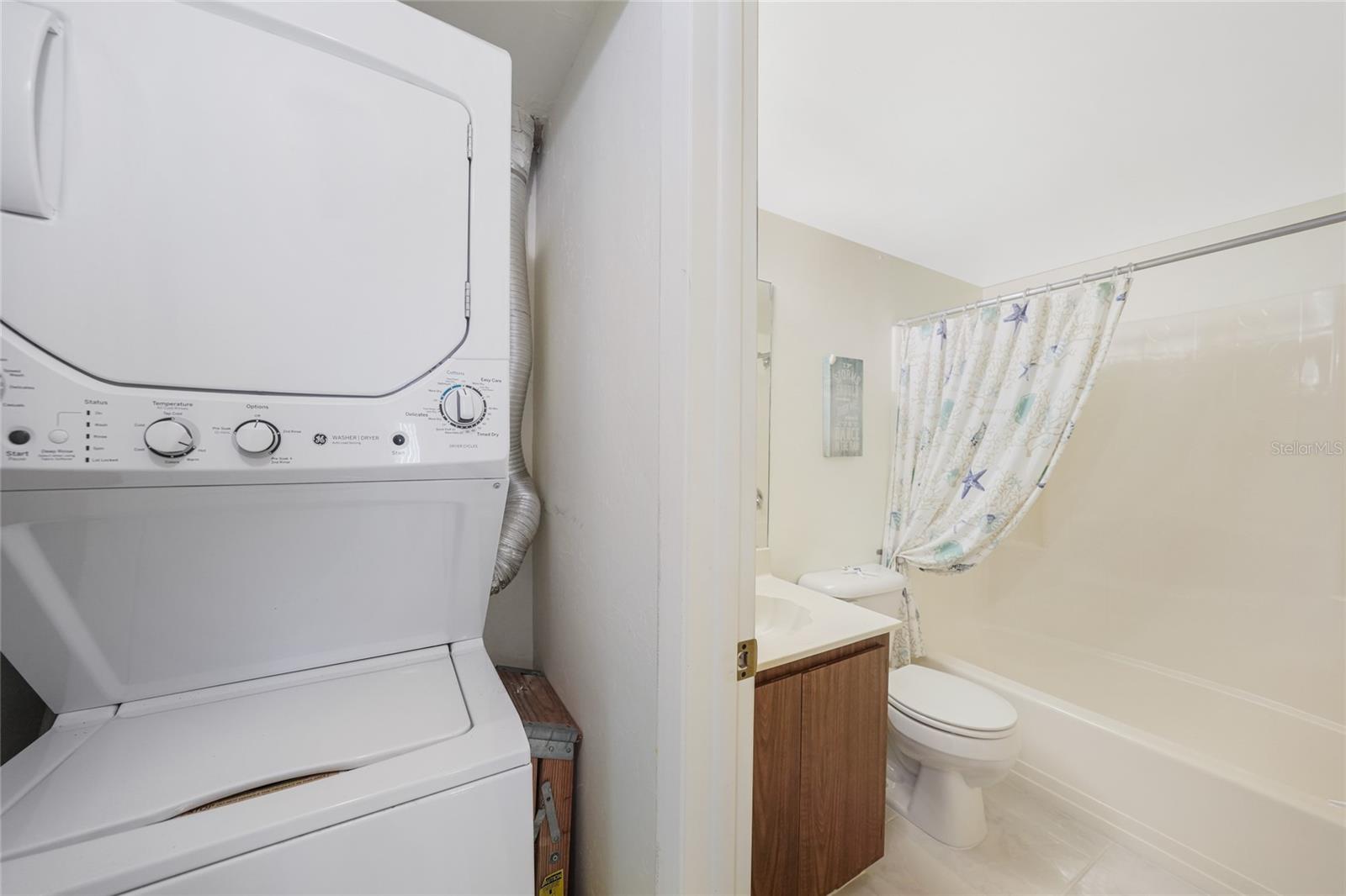 LAKESHORE CHARLOTTE COUNTY PH 03 - Residential