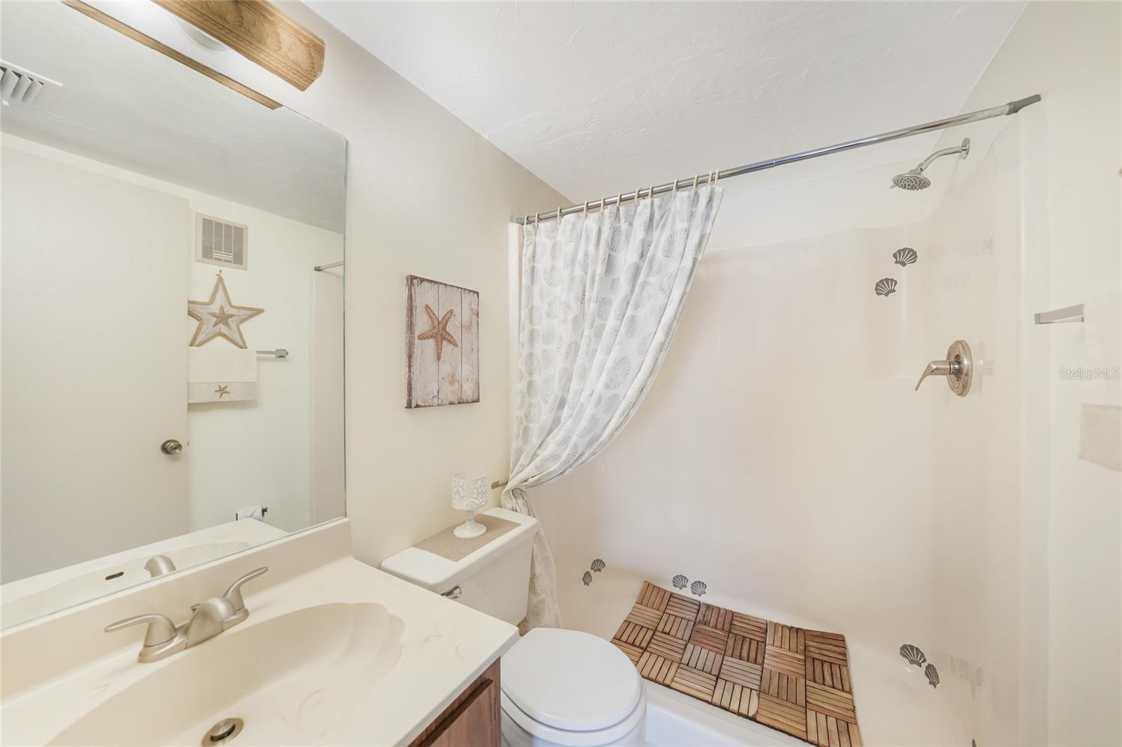 LAKESHORE CHARLOTTE COUNTY PH 03 - Residential