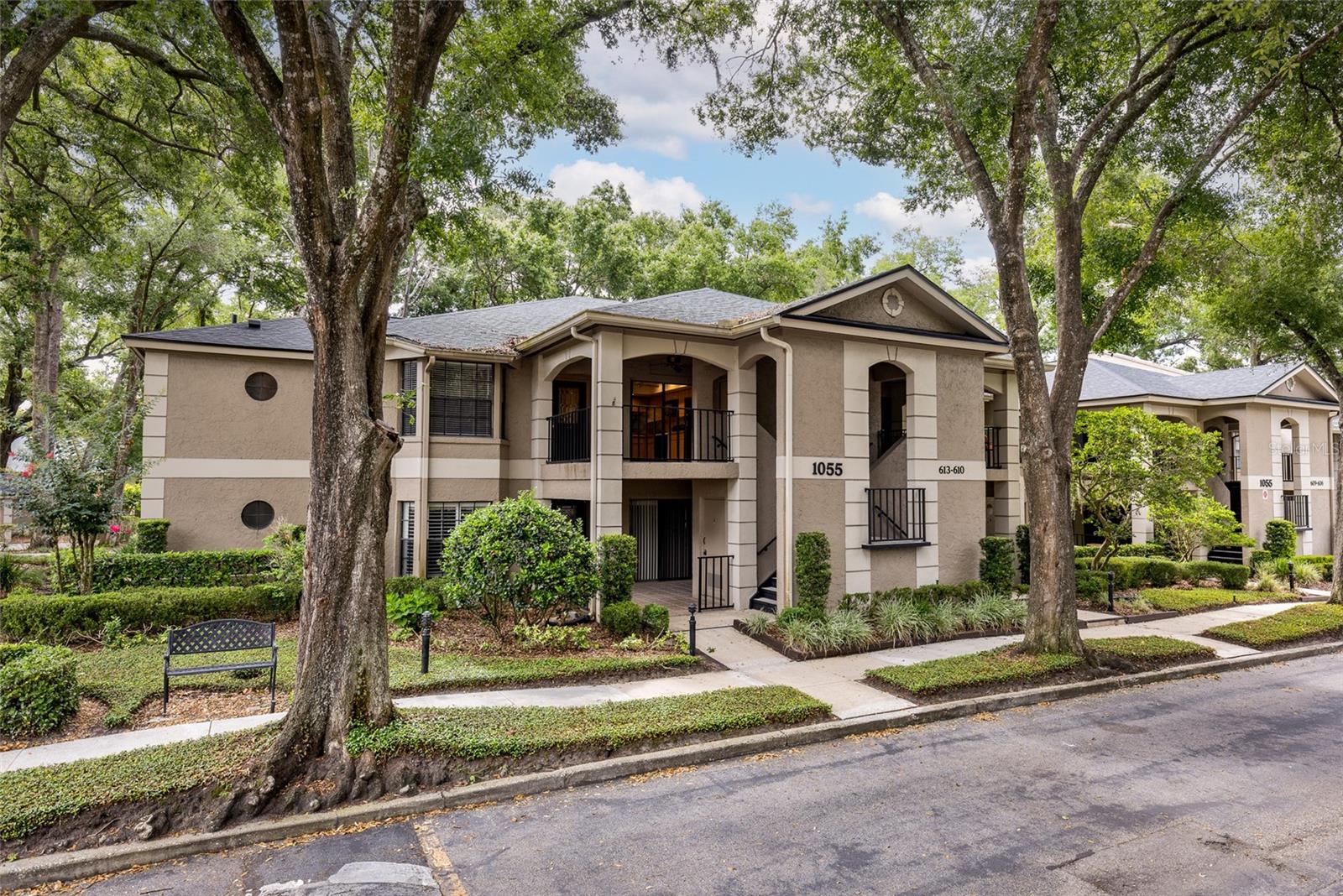 1055 KENSINGTON PARK DRIVE 613