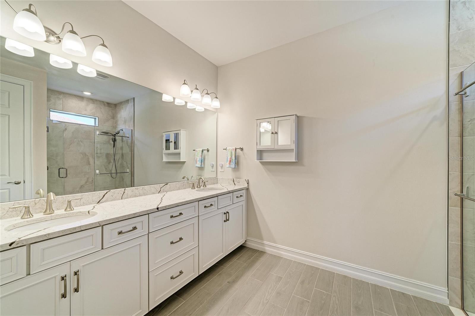 TOSCANA ISLES - Residential