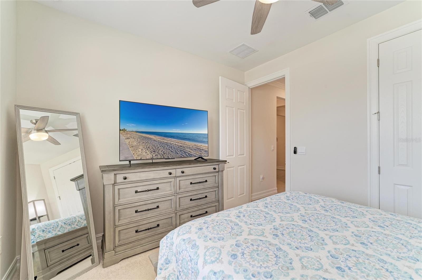 TOSCANA ISLES - Residential