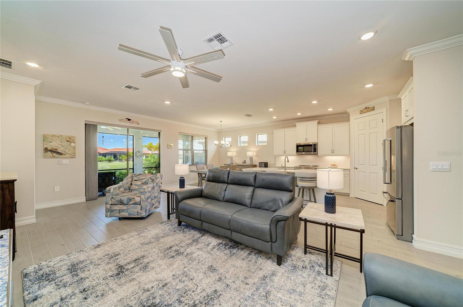 TOSCANA ISLES - Residential